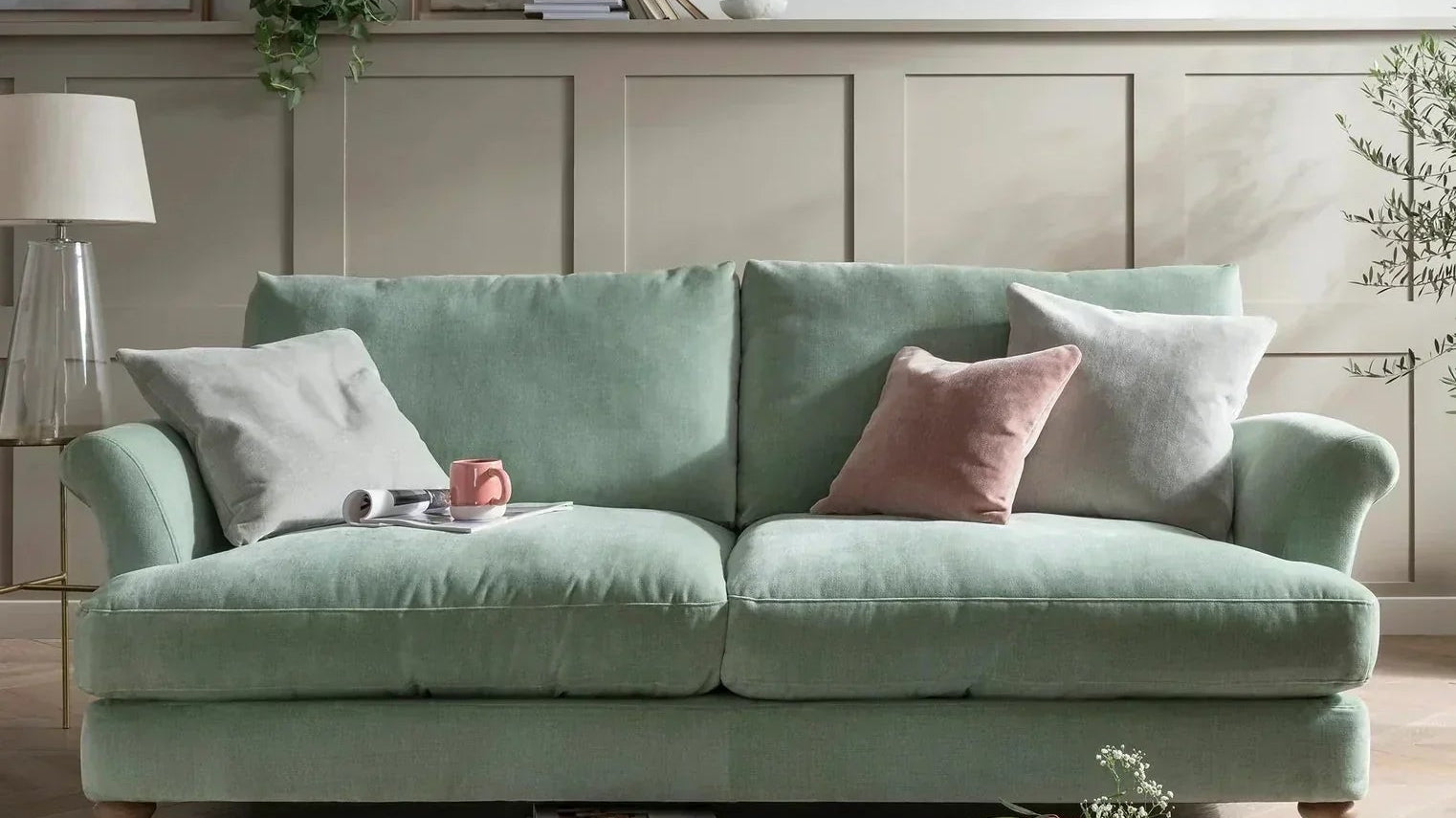 The Sofa Decision Guide - Angela Reed