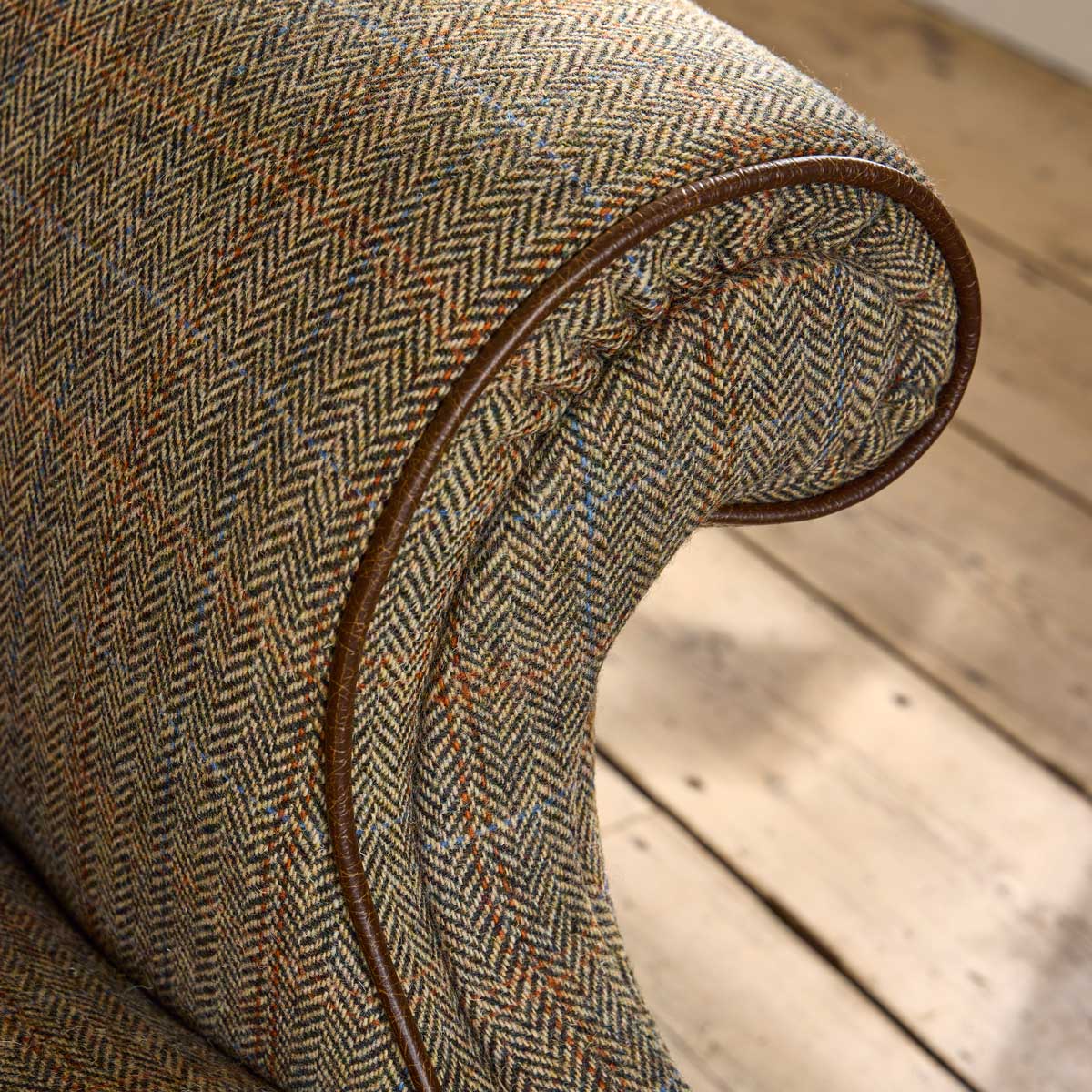 Bowmore Grand Sofa