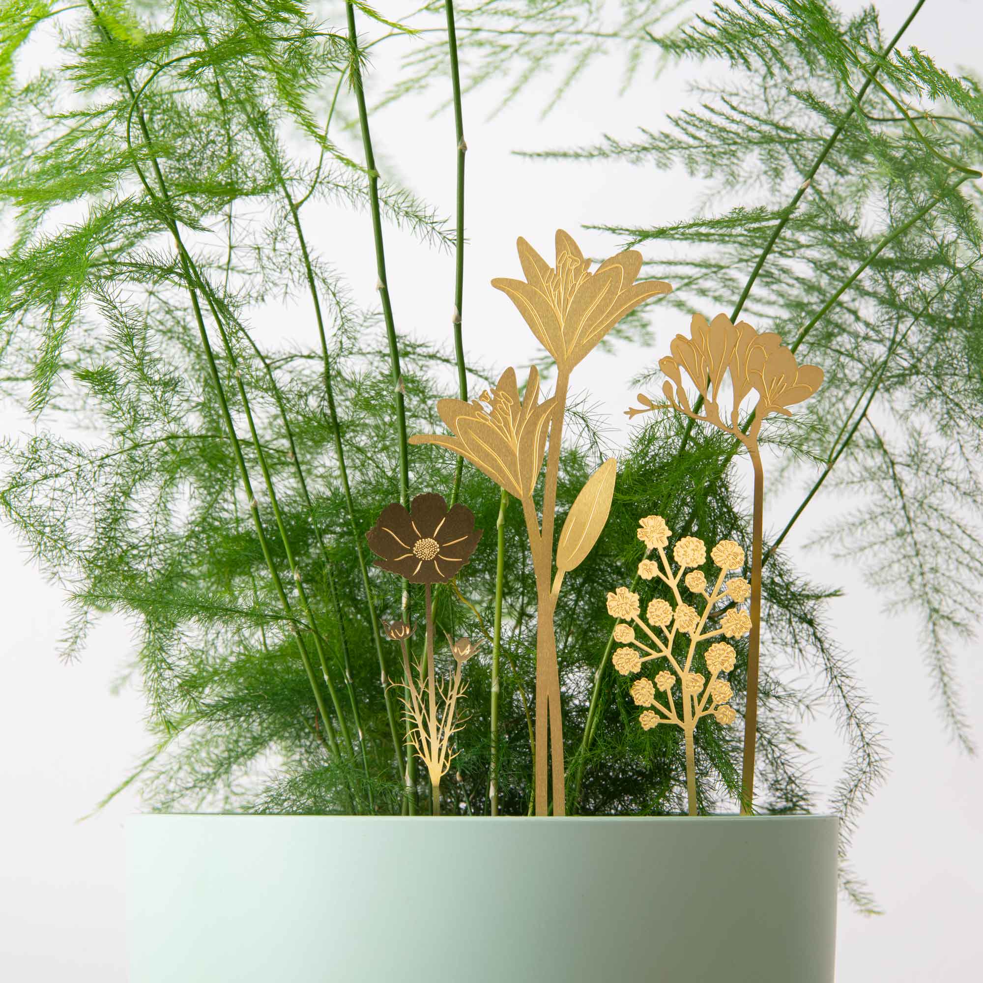 Brass Pot Stems, Bouquet