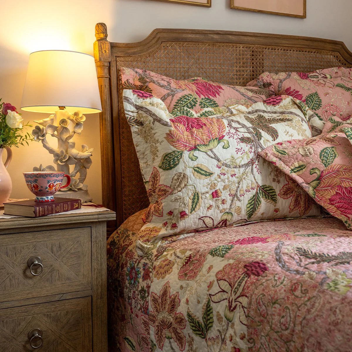 Constance Soft Pink Patchwork Cotton Bedspread Single 190 x 260 cm,One Size 250 x 260 cm - to fit Double or King Size bed,Superking 305 x 280 cm