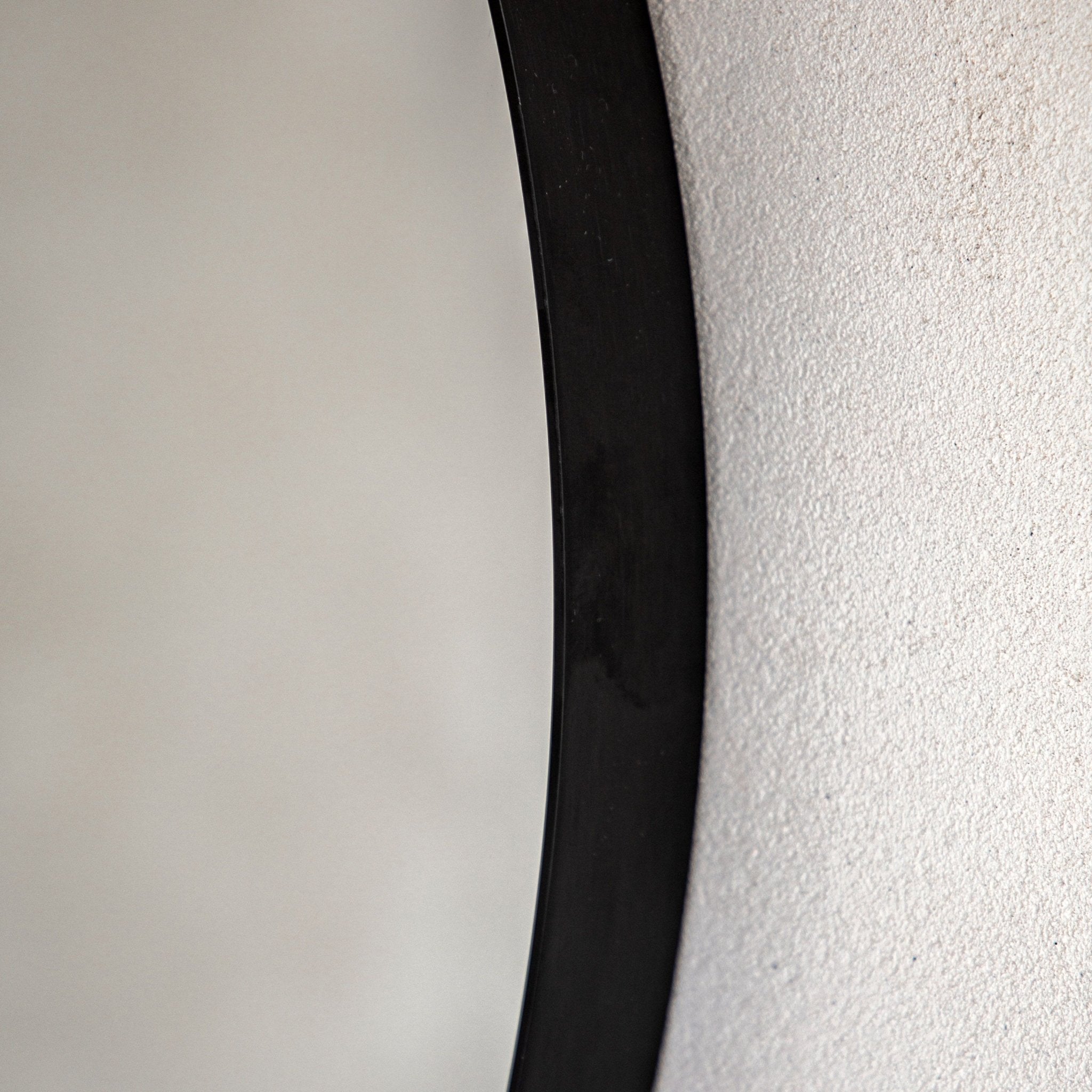Holworth Large Round Mirror, Black
