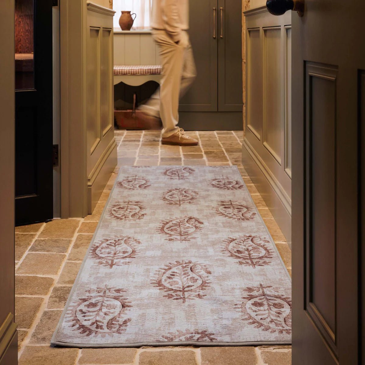 Hug Rug Eco-Washable Woodblock Paisley Rust 75 x 220cm,120 x 185cm,160 x 230cm,185 x 275cm
