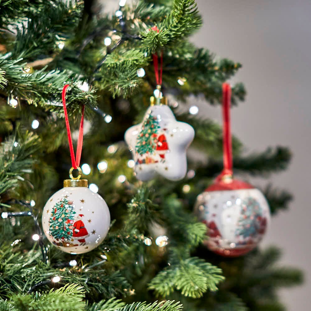 Nostalgia Bauble, White