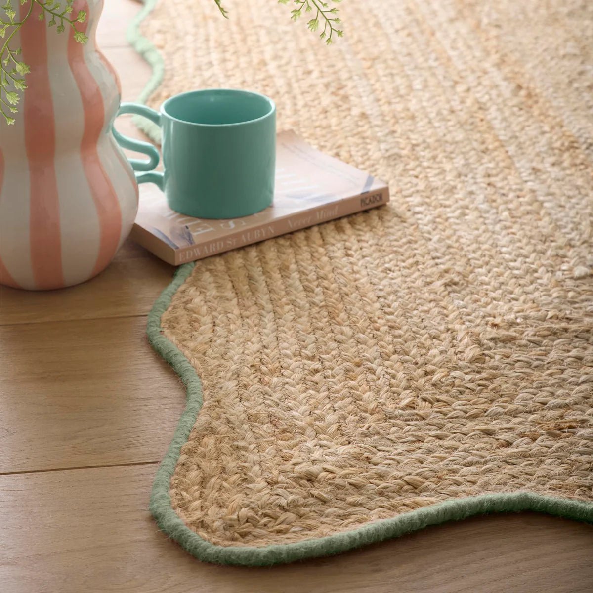 Origins Jute Scalloped Edge Rug, Green 120 x 170cm,160 x 230cm,67 x 200cm runner
