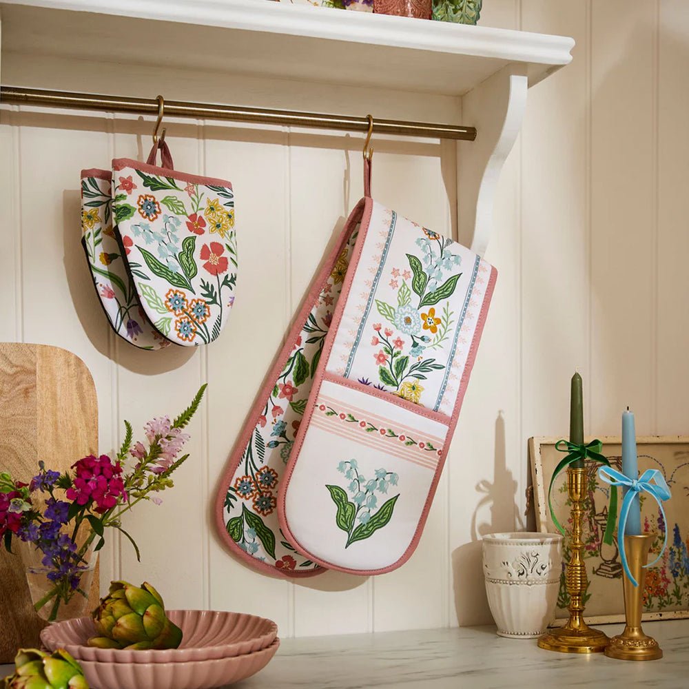 Petals and Prose Double Oven Glove