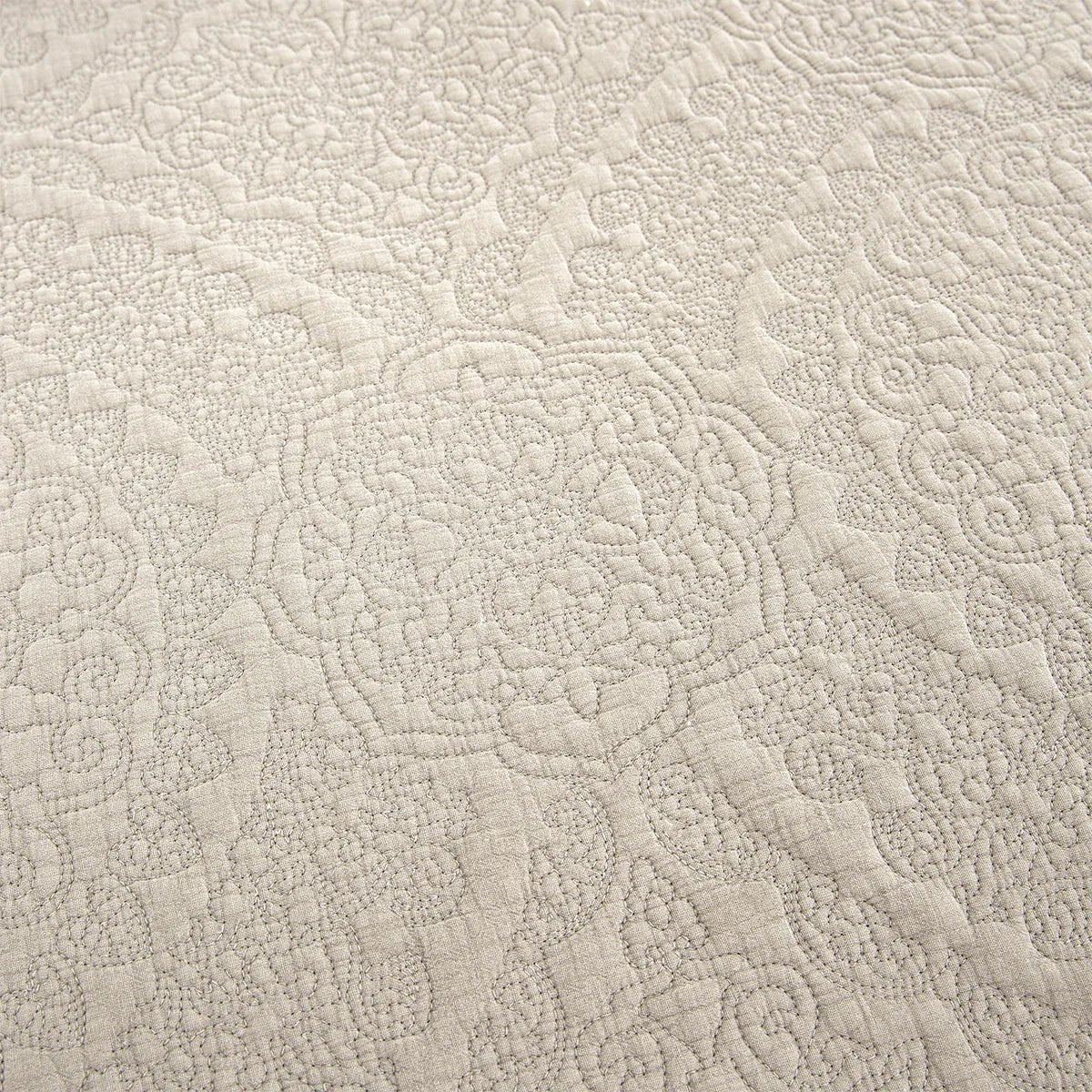Stonewash Cotton Bedspread, Parchment Single 190 x 260 cm,One Size 250 x 260 cm - to fit Double or King Size bed,Superking 305 x 280 cm