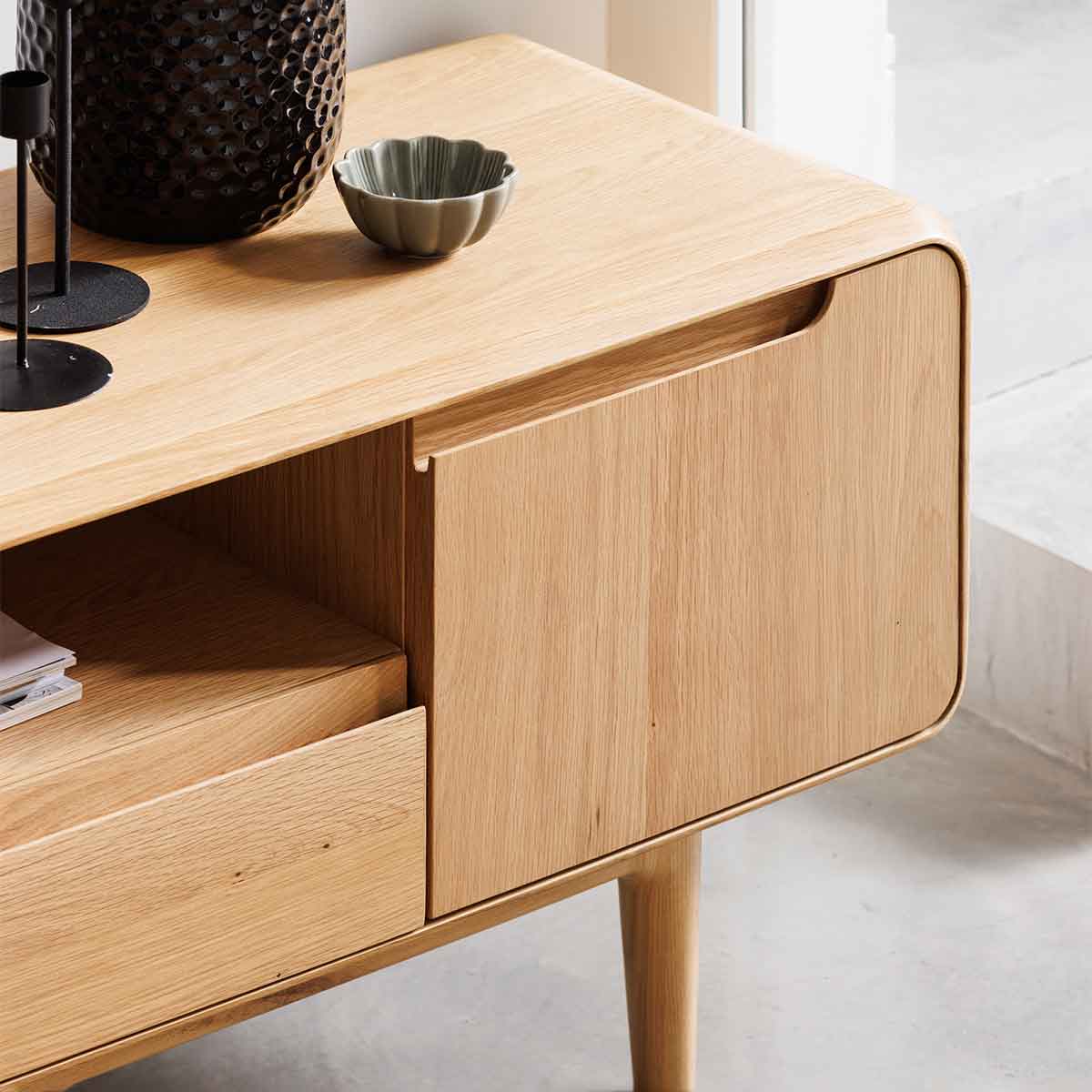 Winchester Retro TV Unit