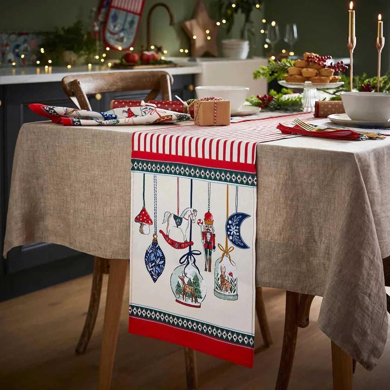 Matching Your Christmas Decorations to Your Home Décor - Angela Reed
