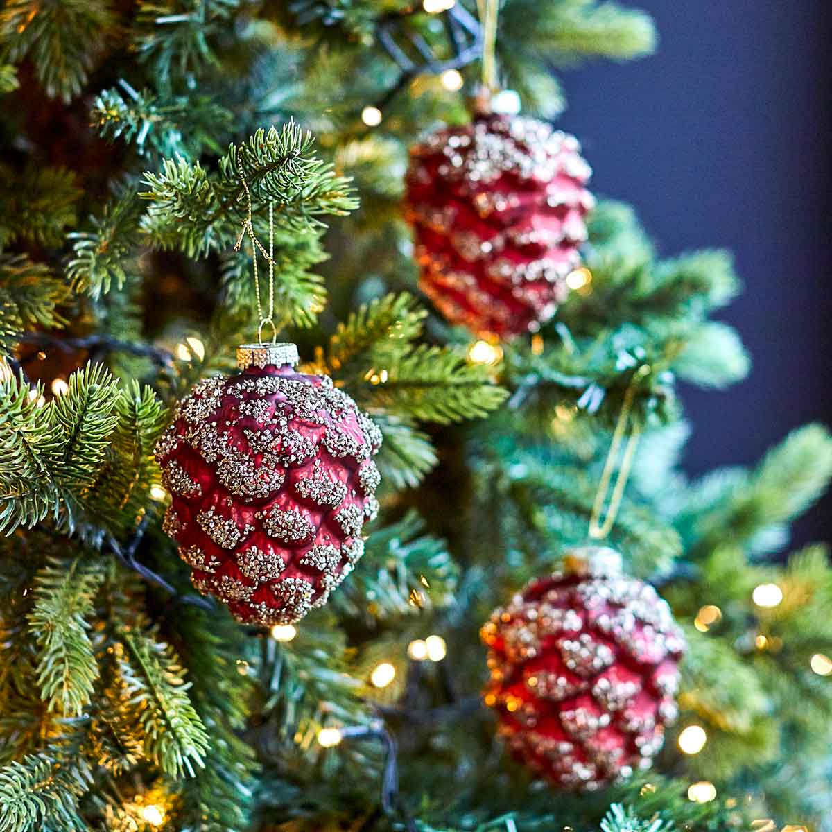 Burnt Umber Glitter Pinecone