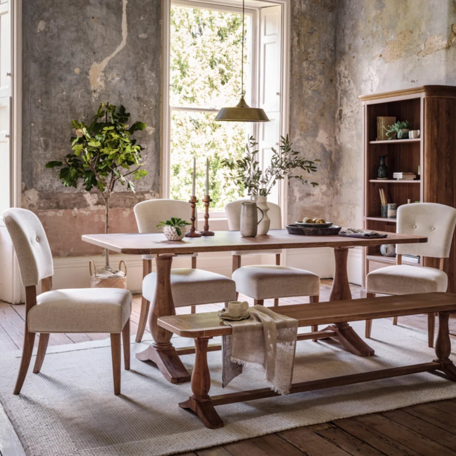 Cannes Dining Table