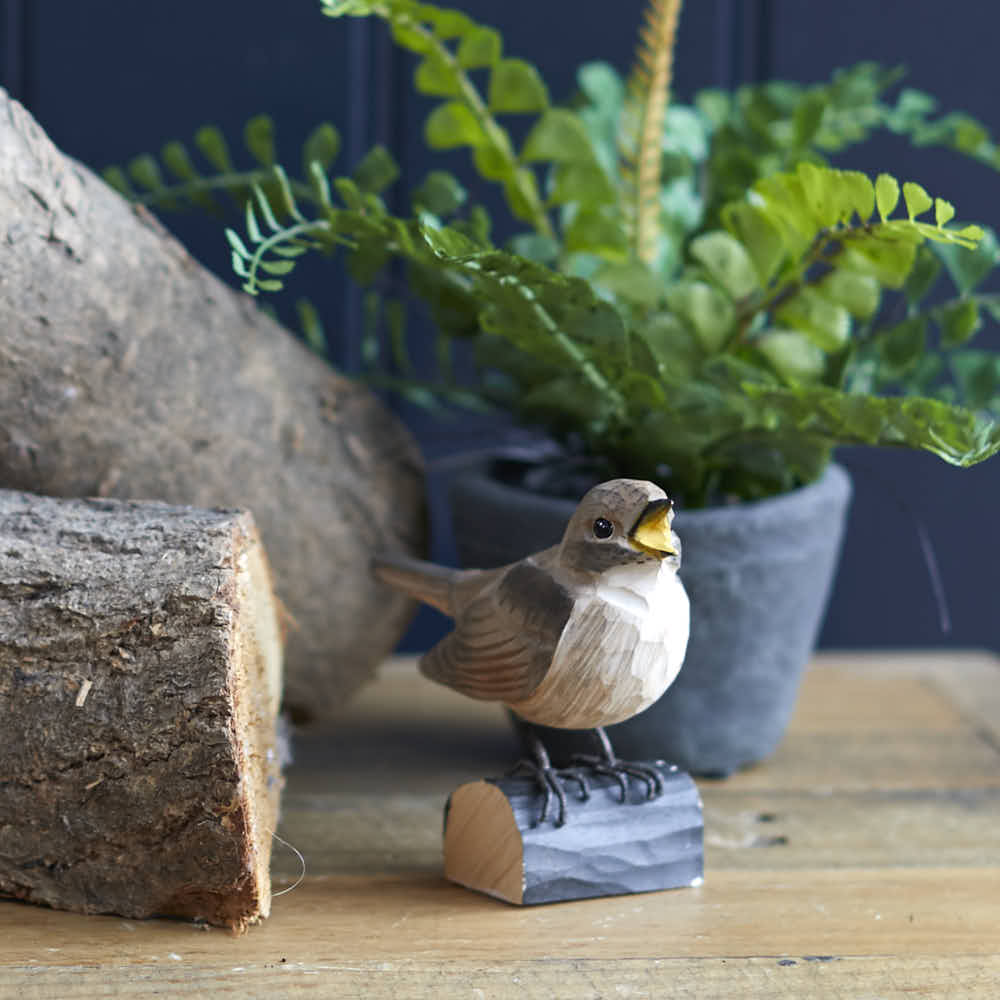 Carved Wooden Nightingale Thrush