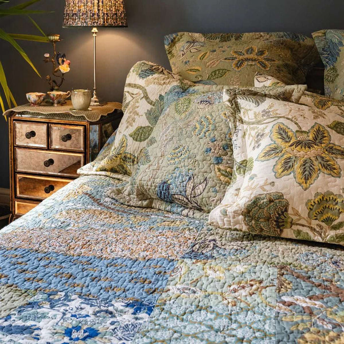 Constance Patchwork Cotton Bedspread Single 190 x 260 cm,One Size 250 x 260 cm - to fit Double or King Size bed,Superking 305 x 280 cm