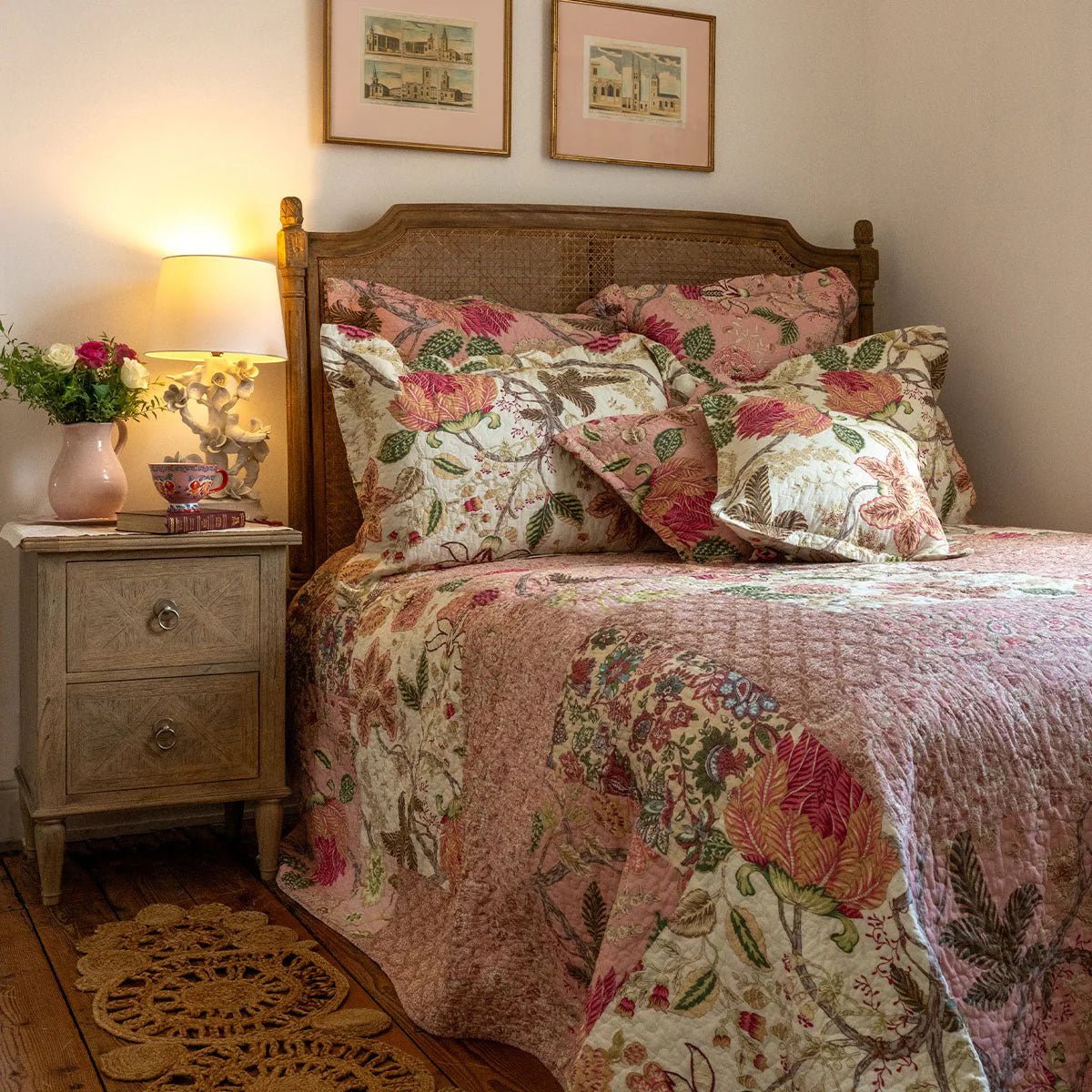 Constance Soft Pink Patchwork Cotton Bedspread Single 190 x 260 cm,One Size 250 x 260 cm - to fit Double or King Size bed,Superking 305 x 280 cm