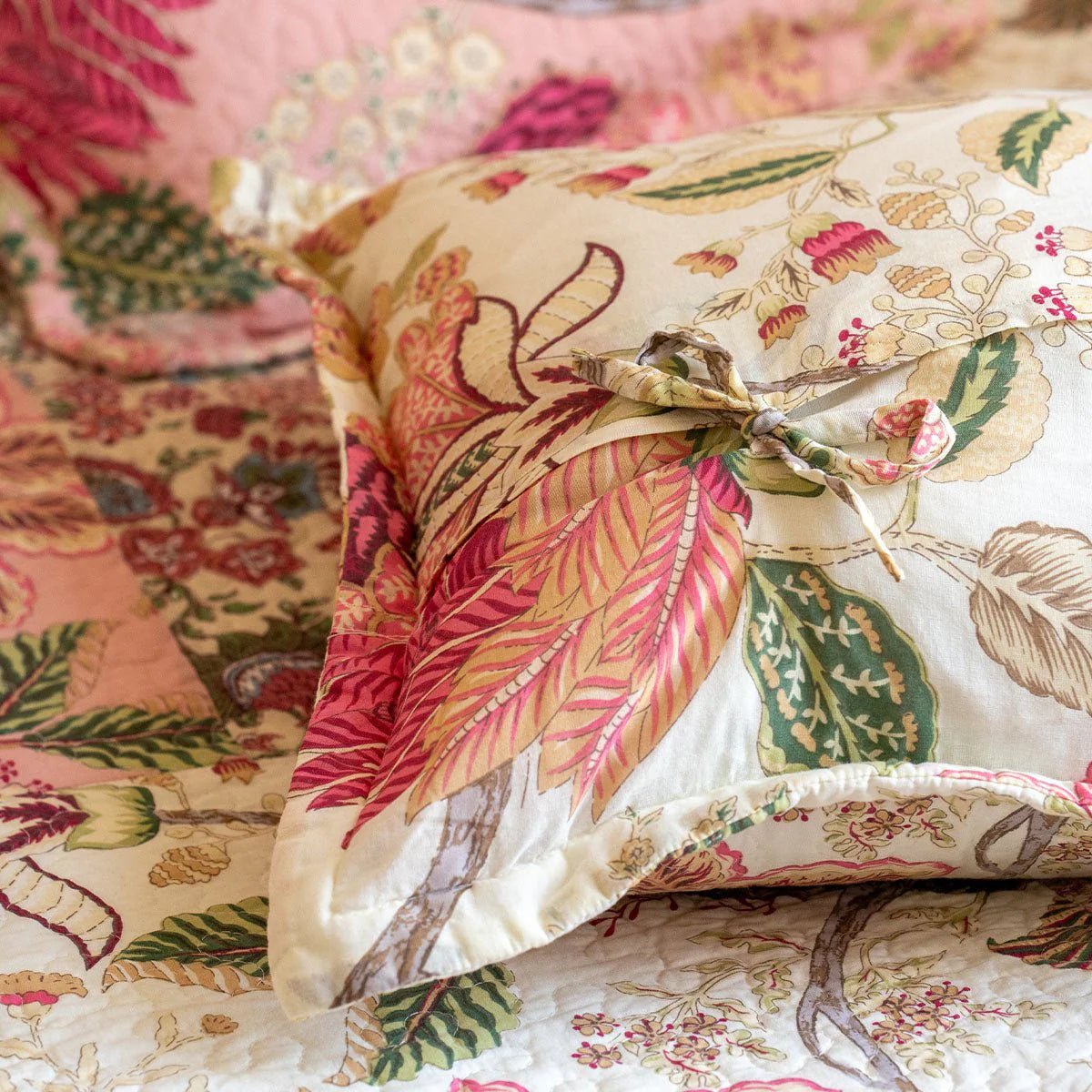 Constance Soft Pink Patchwork Cotton Bedspread Single 190 x 260 cm,One Size 250 x 260 cm - to fit Double or King Size bed,Superking 305 x 280 cm