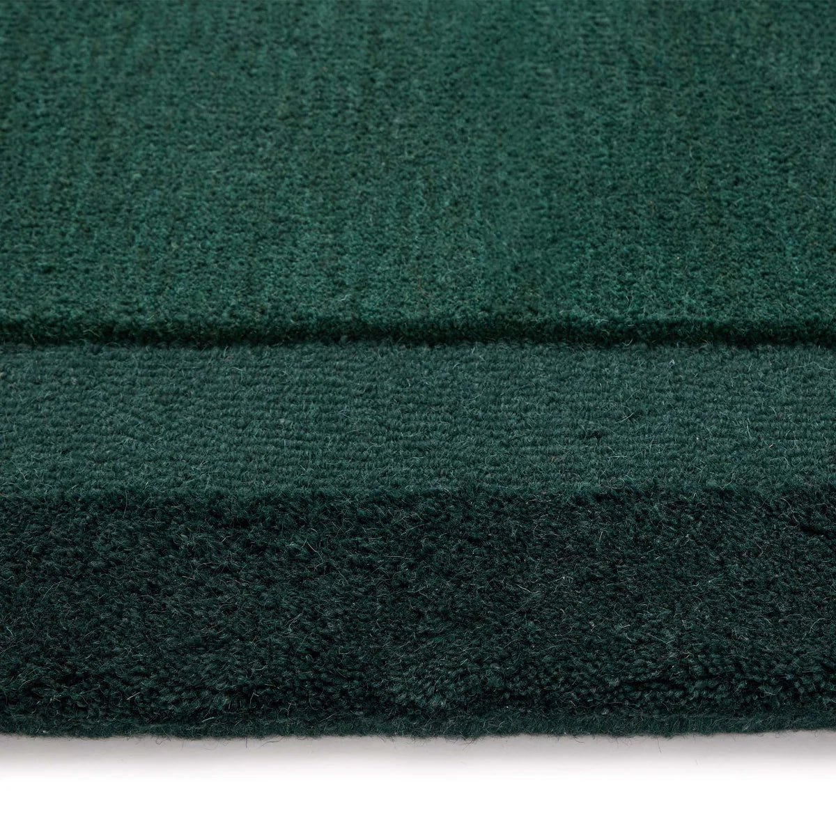 Origins Stacked Border, Dark Green 120 x 170cm,160 x 230cm,200 x 290cm