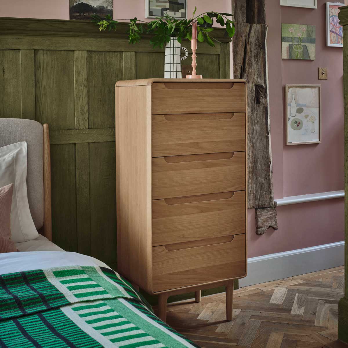 Winchester 5 Drawer Tall Chest With Mirror